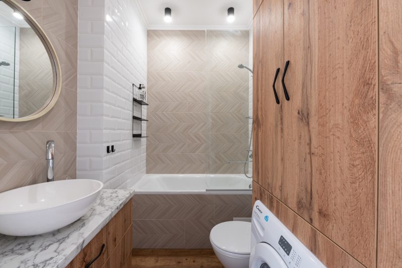buanderie-salle-de-bain-blanche-bois